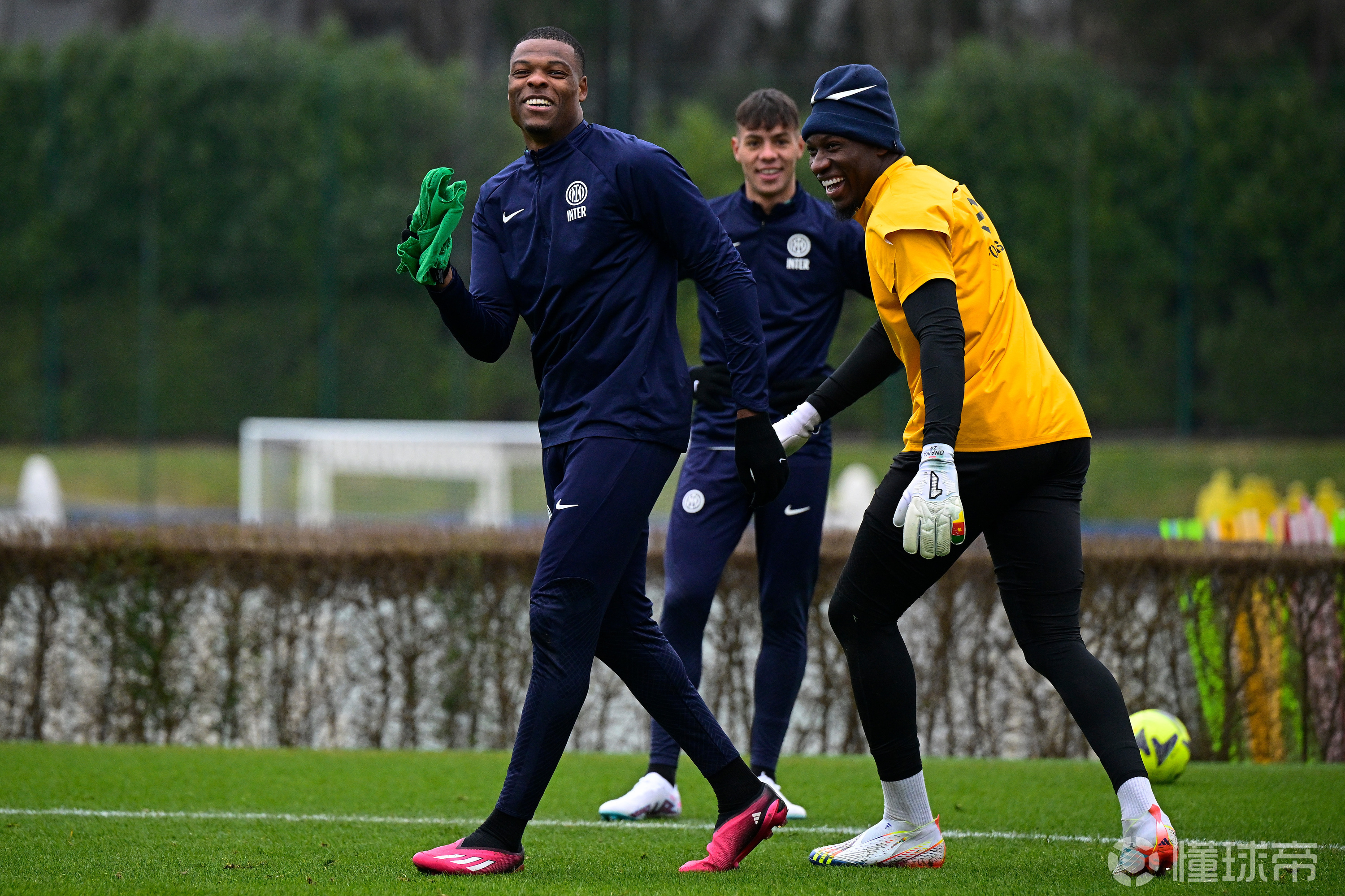 今晚埃因霍温备战意大利杯，止住颓势细节曝光，压力陡增，心理建设被强调的简单介绍