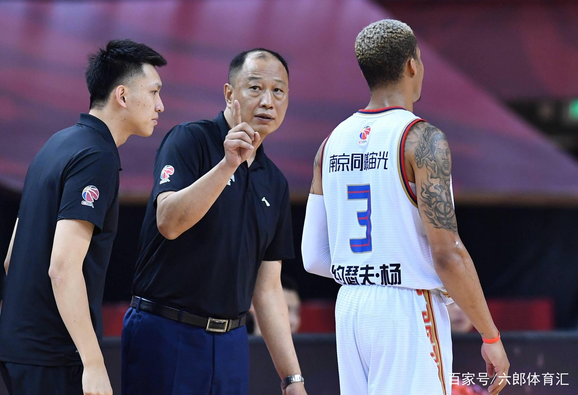 爱游戏-转会期深圳男篮调整名单以备CBA常规赛；回应争议环节打磨；悬念犹存；控场能力受关注的简单介绍